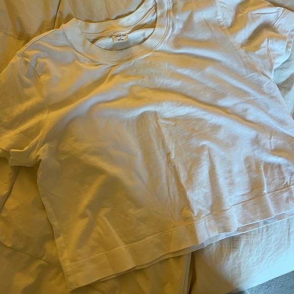 Wilfred white tshirt - Picture 1 of 1